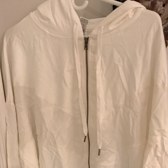 Pink vs jacket - Picture 1 of 3